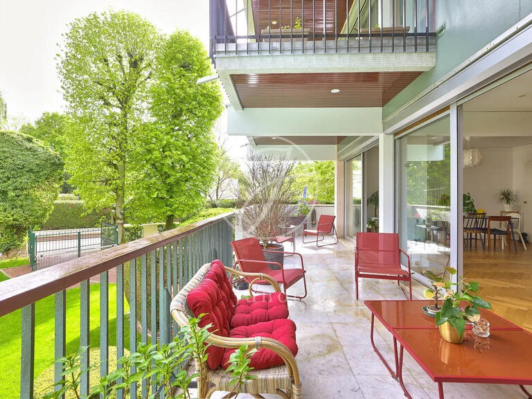 Apartment La Celle-Saint-Cloud - 6 bedrooms - 207m²