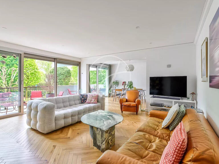 Apartment La Celle-Saint-Cloud - 6 bedrooms - 207m²