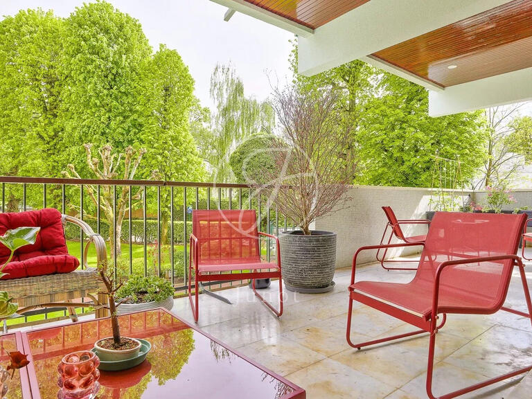 Apartment La Celle-Saint-Cloud - 6 bedrooms - 207m²