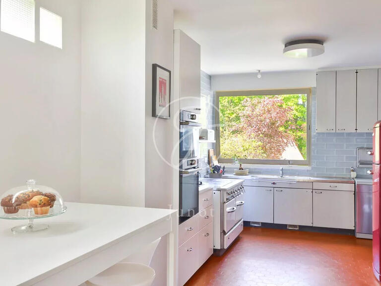 Apartment La Celle-Saint-Cloud - 6 bedrooms - 207m²