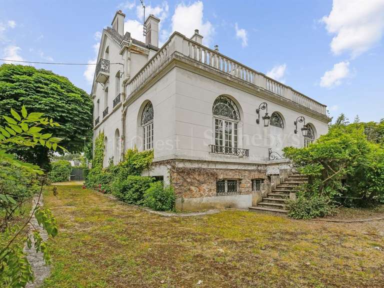 Hôtel particulier La Celle-Saint-Cloud - 5 chambres - 545m²