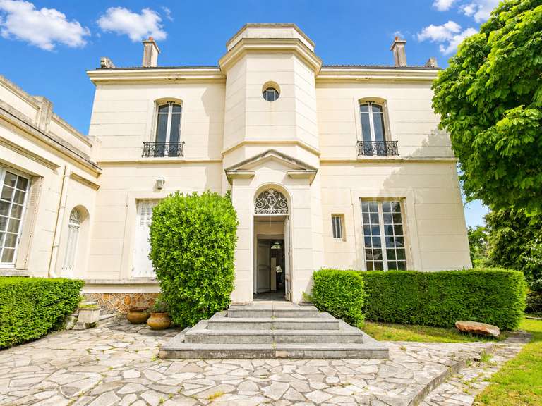 Hôtel particulier La Celle-Saint-Cloud - 5 chambres - 545m²