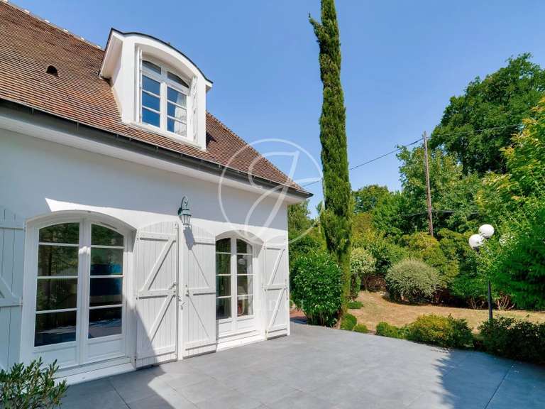 House La Celle-Saint-Cloud - 4 bedrooms - 145m²