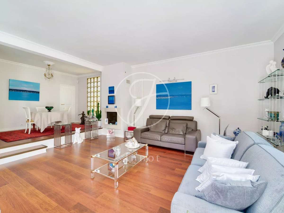 House La Celle-Saint-Cloud