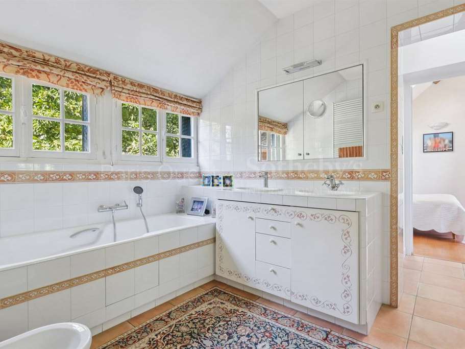 House La Celle-Saint-Cloud