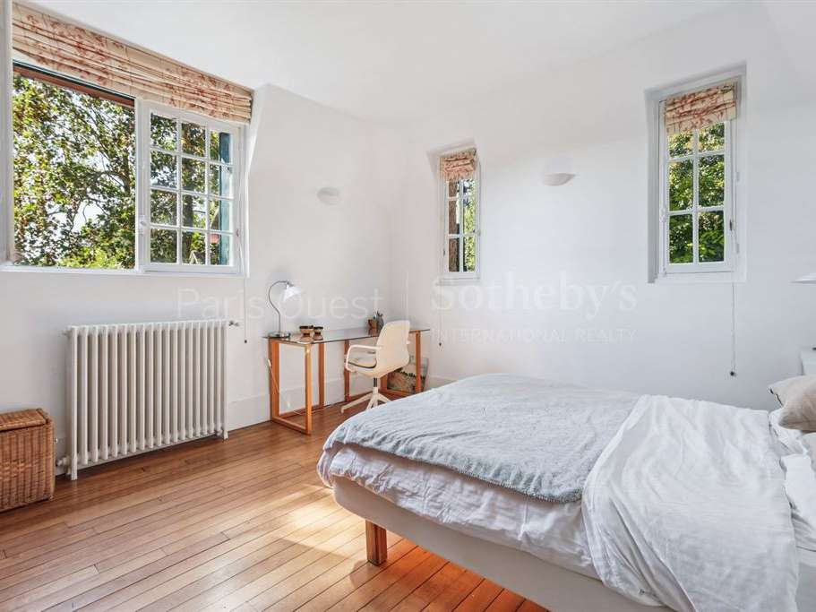 House La Celle-Saint-Cloud