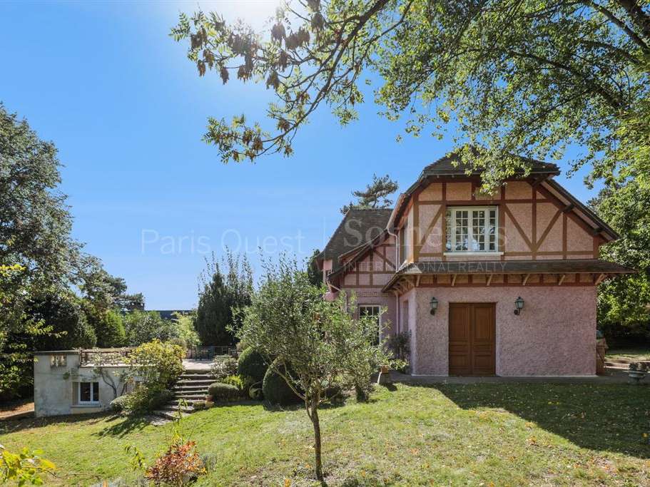 House La Celle-Saint-Cloud