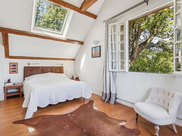 Maison La Celle-Saint-Cloud - 5 chambres - 328m²