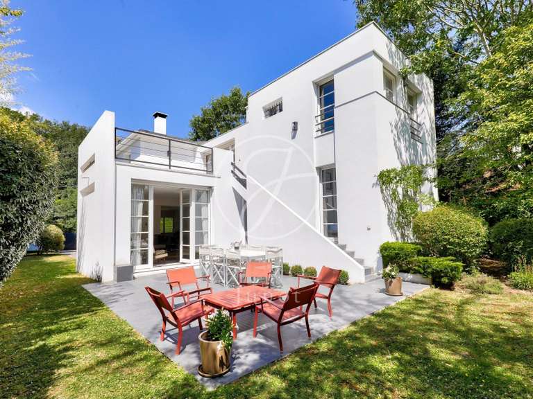 Maison La Celle-Saint-Cloud - 4 chambres - 180m²