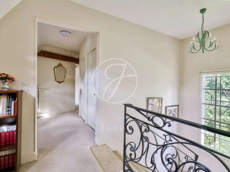 Maison La Celle-Saint-Cloud - 5 chambres - 330m²