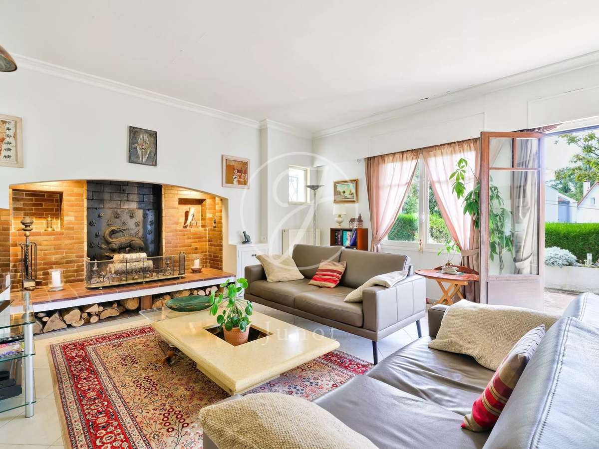 House La Celle-Saint-Cloud