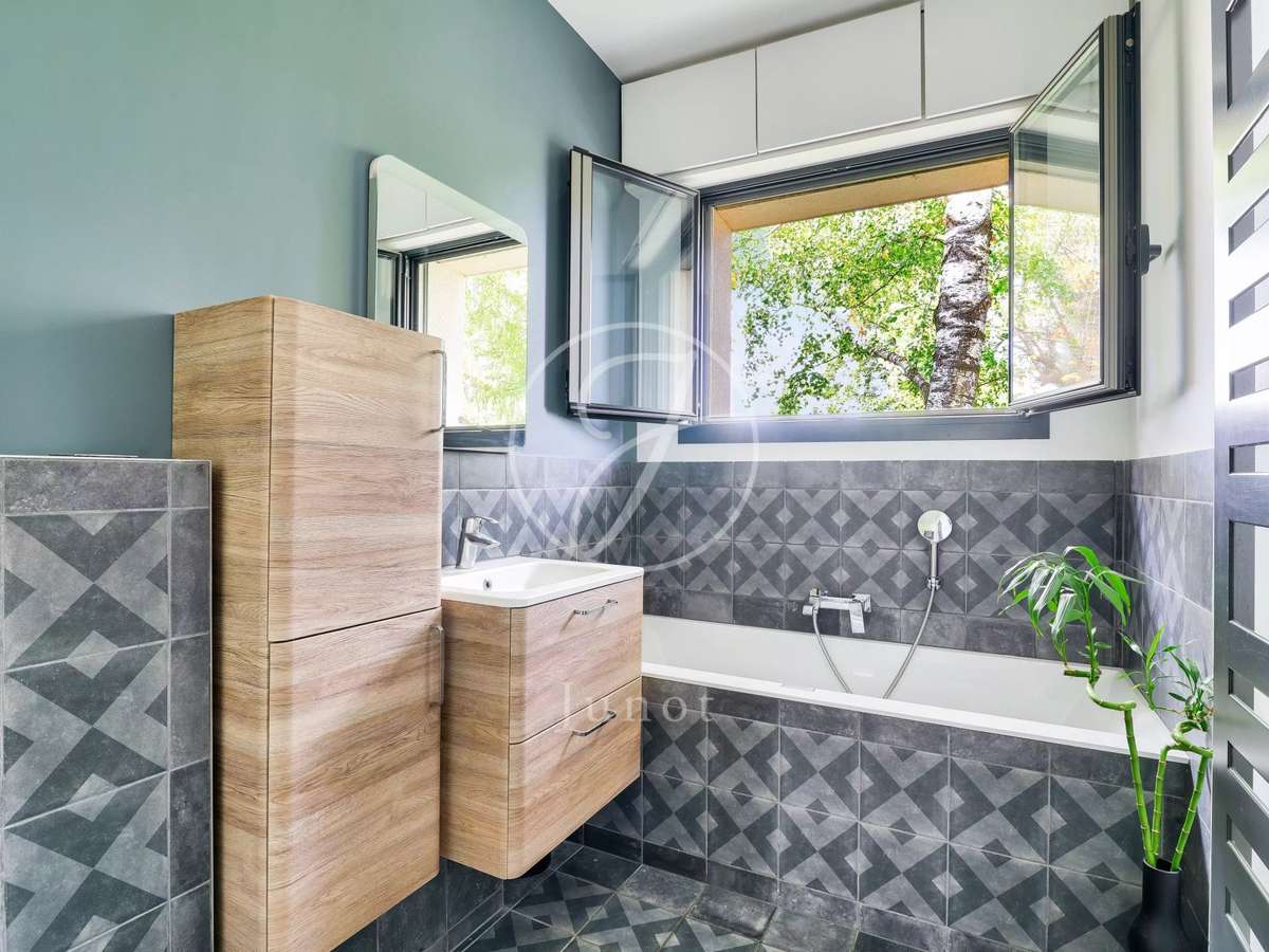 House La Celle-Saint-Cloud