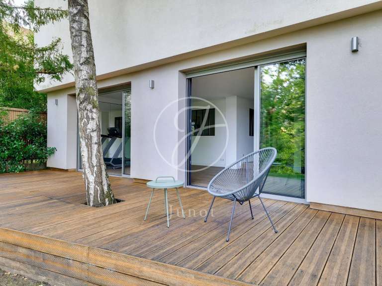 Maison La Celle-Saint-Cloud - 5 chambres - 240m²