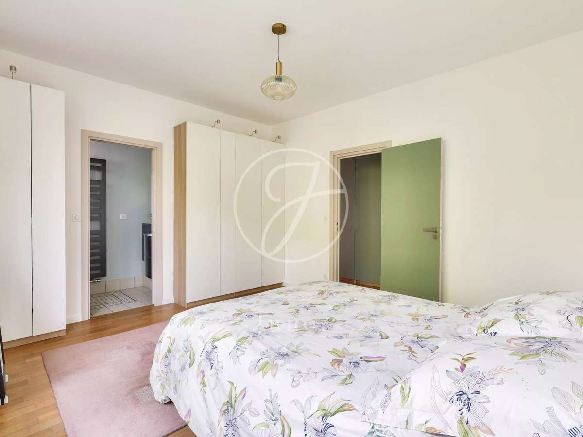 House La Celle-Saint-Cloud