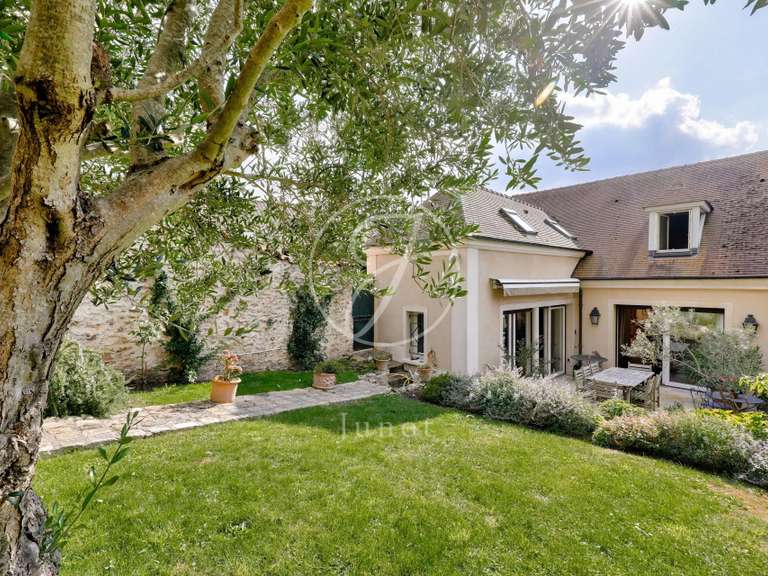 Maison La Celle-Saint-Cloud - 5 chambres - 298m²