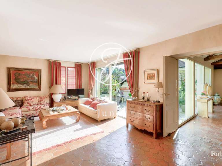 Maison La Celle-Saint-Cloud - 5 chambres - 298m²