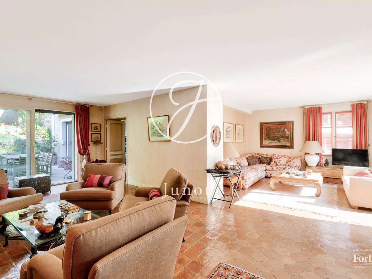 House La Celle-Saint-Cloud