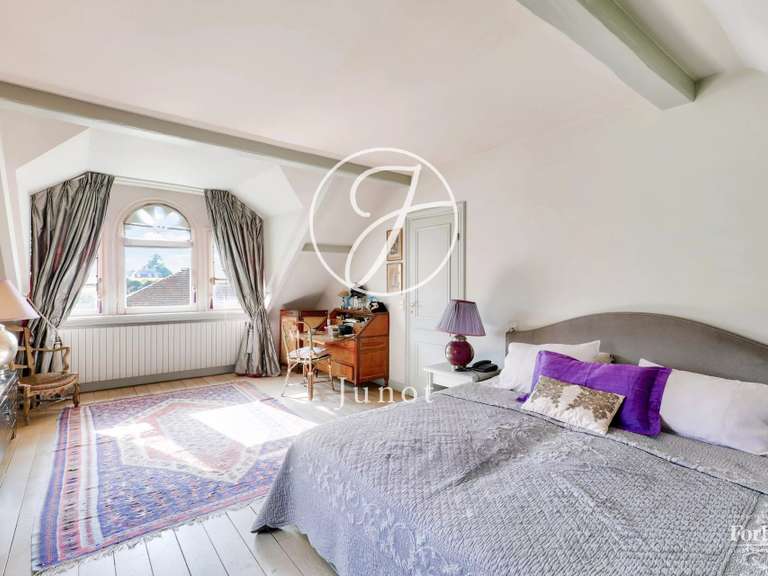 Maison La Celle-Saint-Cloud - 5 chambres - 298m²