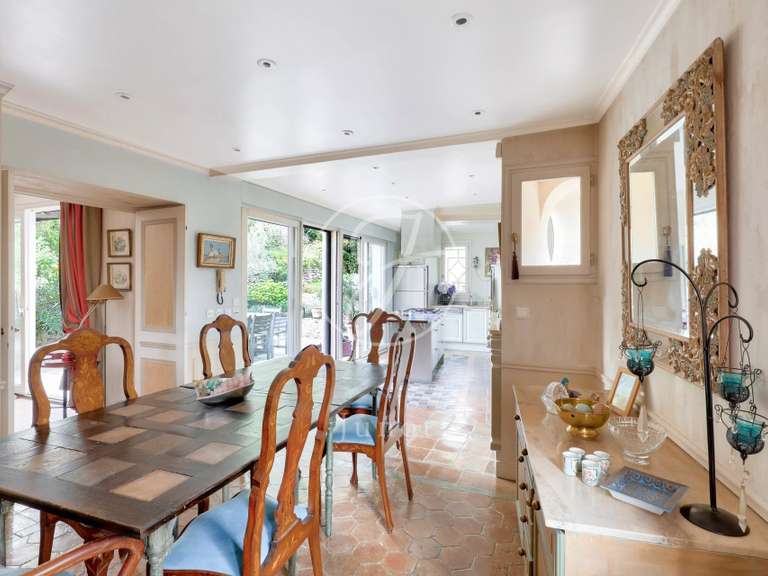 Maison La Celle-Saint-Cloud - 5 chambres - 298m²