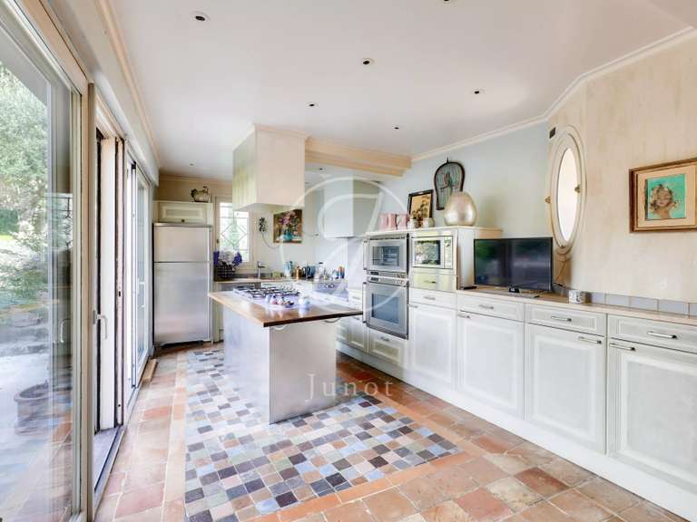 Maison La Celle-Saint-Cloud - 5 chambres - 298m²