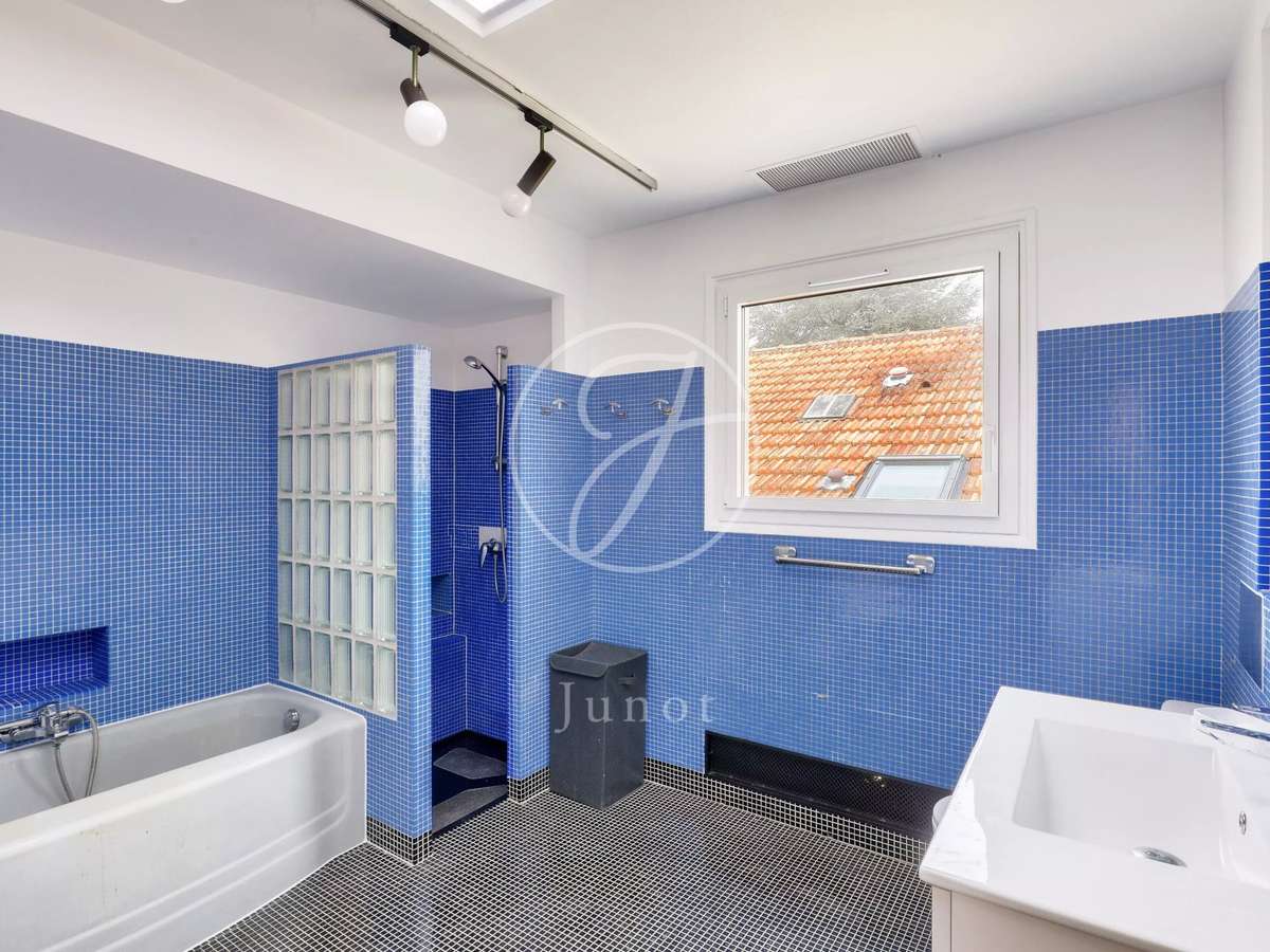 House La Celle-Saint-Cloud