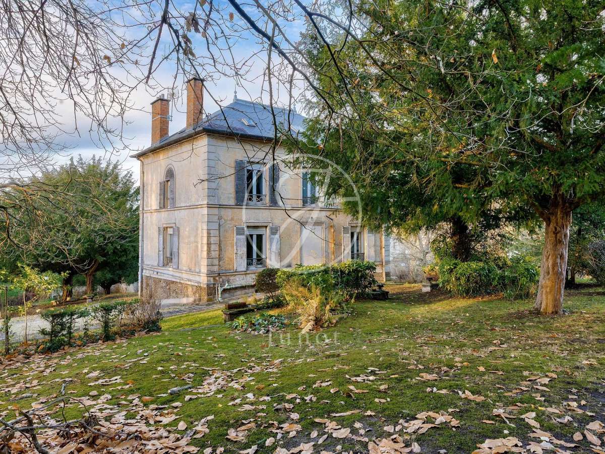 House La Celle-Saint-Cloud