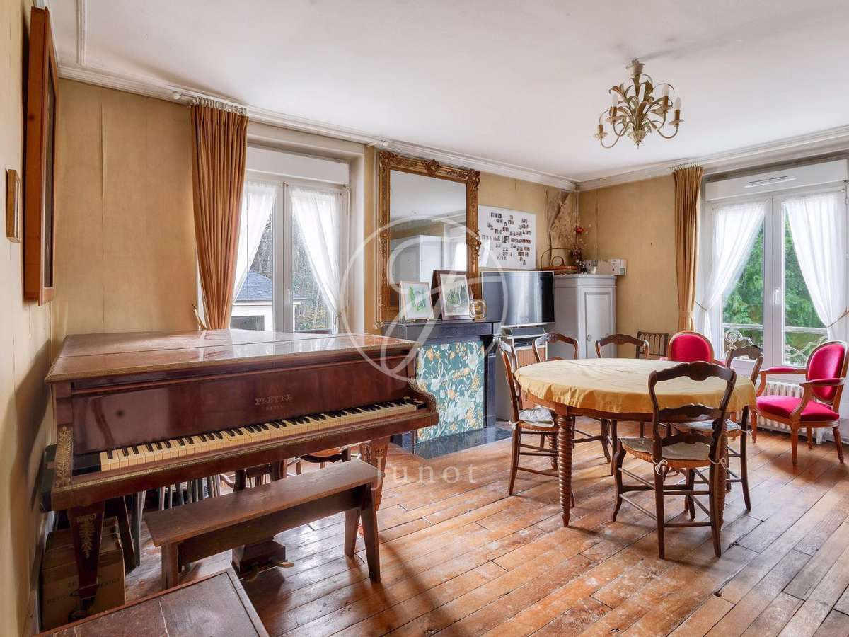 House La Celle-Saint-Cloud