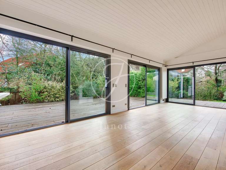 Maison La Celle-Saint-Cloud - 6 chambres - 326m²