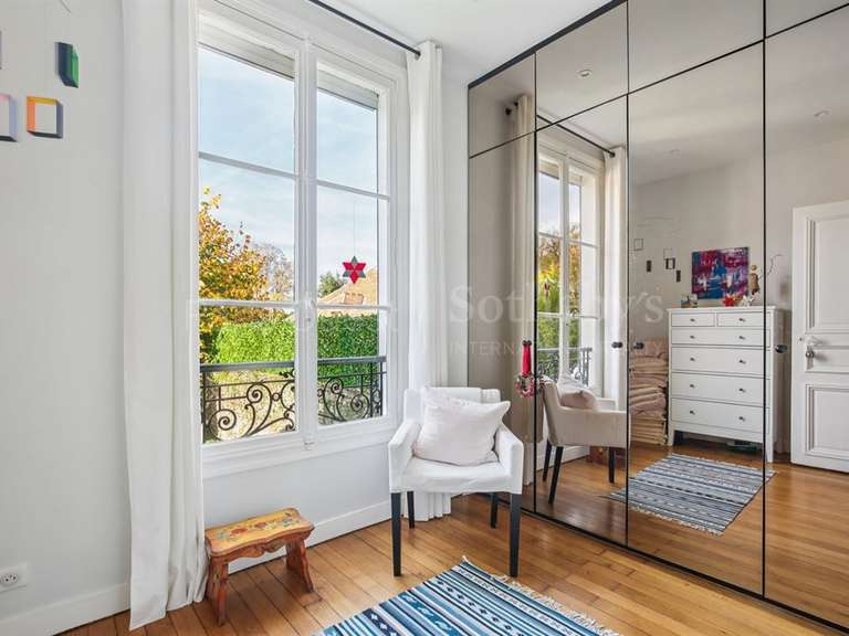 Maison La Celle-Saint-Cloud - 4 chambres - 222m²