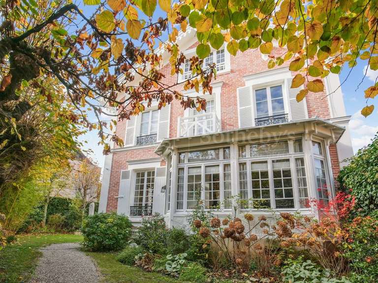 Maison La Celle-Saint-Cloud - 4 chambres - 222m²