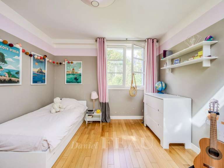 Maison La Celle-Saint-Cloud - 4 chambres - 179m²