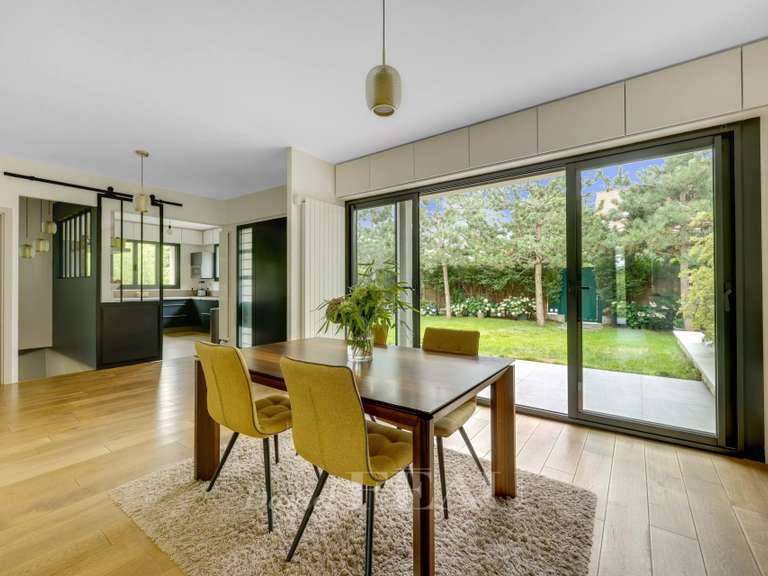 Maison La Celle-Saint-Cloud - 4 chambres - 236m²