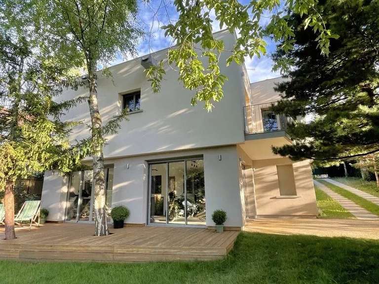 Maison La Celle-Saint-Cloud - 4 chambres - 236m²