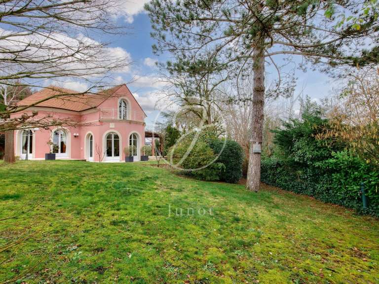 Maison La Celle-Saint-Cloud - 4 chambres - 323m²