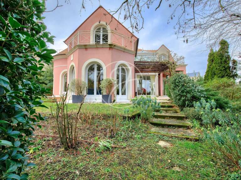 Maison La Celle-Saint-Cloud - 4 chambres - 323m²