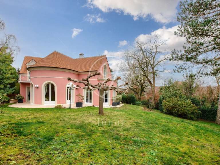 Maison La Celle-Saint-Cloud - 4 chambres - 323m²