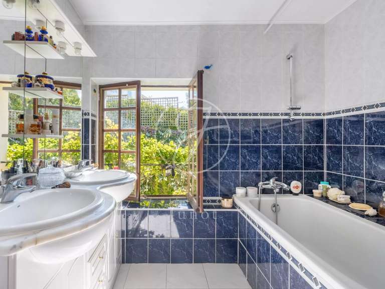 House La Celle-Saint-Cloud - 3 bedrooms - 154m²