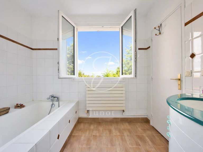 Maison La Celle-Saint-Cloud - 5 chambres - 320m²