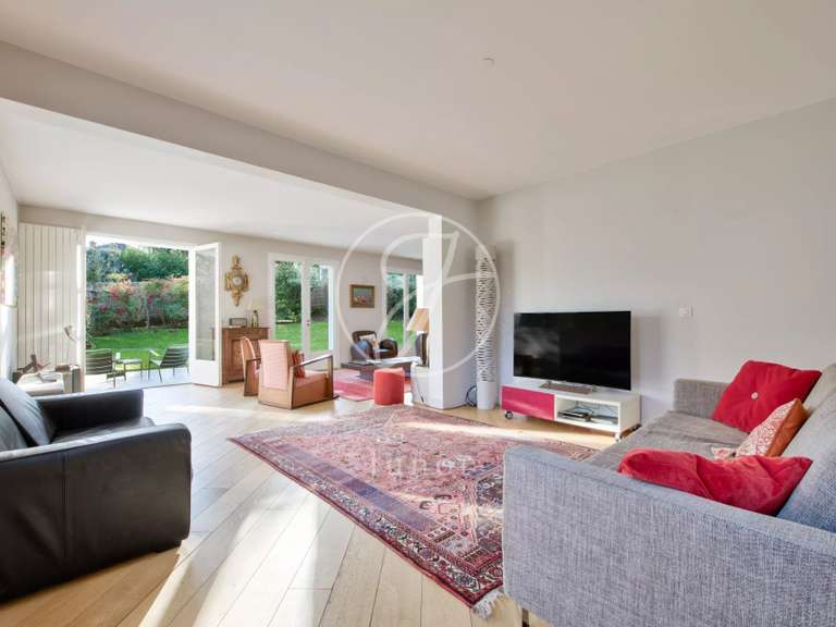 Maison La Celle-Saint-Cloud - 5 chambres - 320m²
