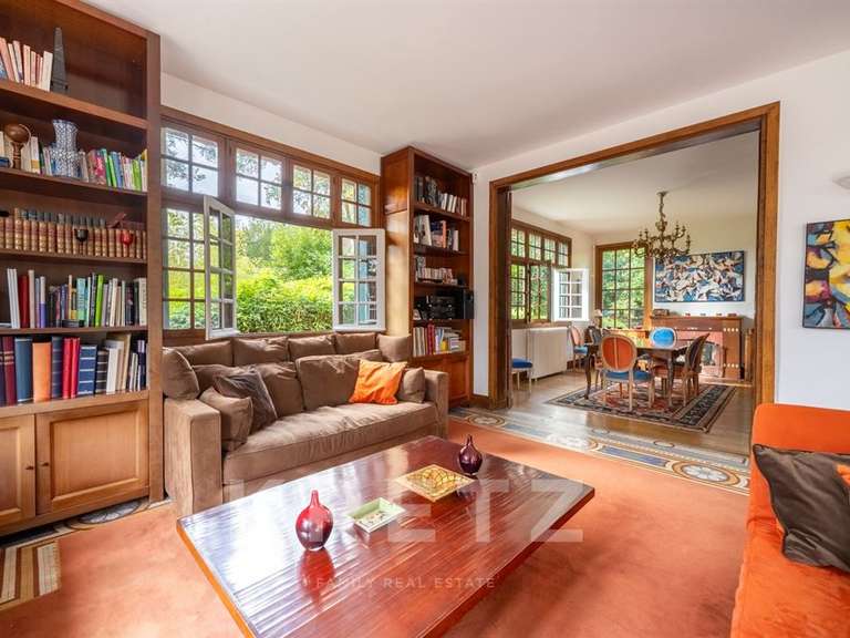 Maison La Celle-Saint-Cloud - 5 chambres - 328m²