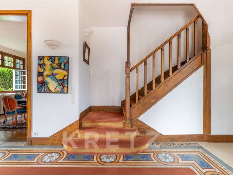 Maison La Celle-Saint-Cloud - 5 chambres - 328m²