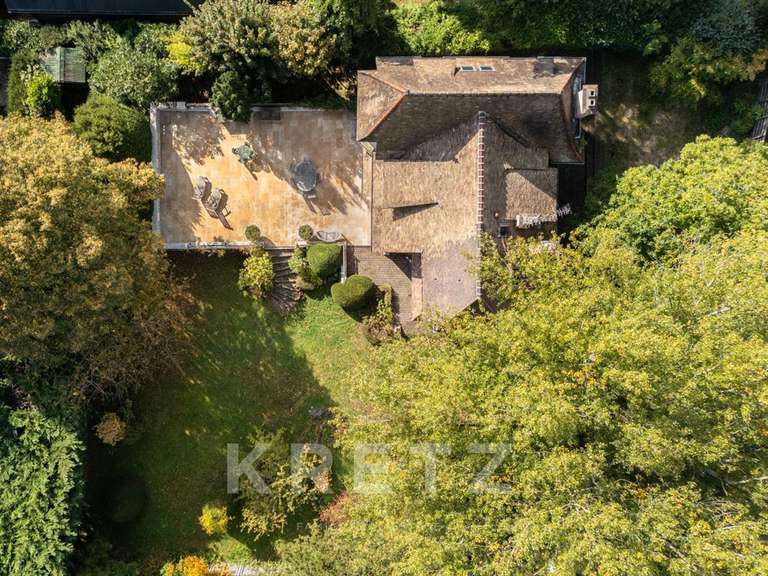 Maison La Celle-Saint-Cloud - 5 chambres - 328m²