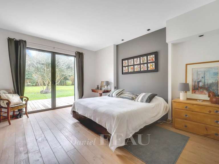 Maison La Celle-Saint-Cloud - 5 chambres - 442m²