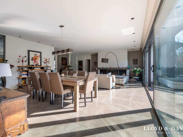 Maison La Celle-Saint-Cloud - 5 chambres - 335m²