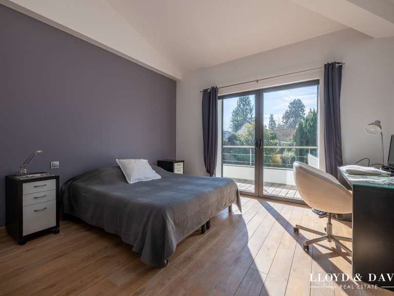 Maison La Celle-Saint-Cloud - 5 chambres - 335m²