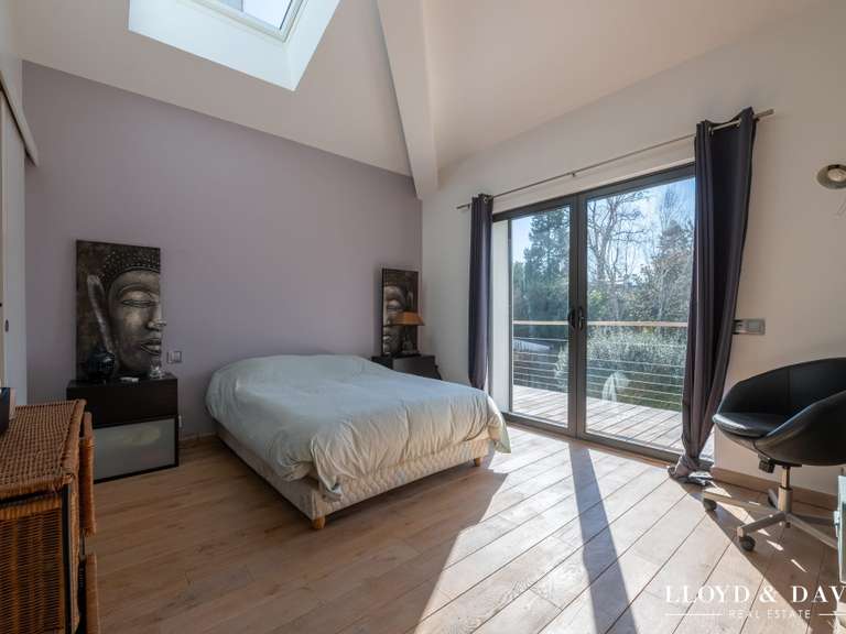 Maison La Celle-Saint-Cloud - 5 chambres - 335m²