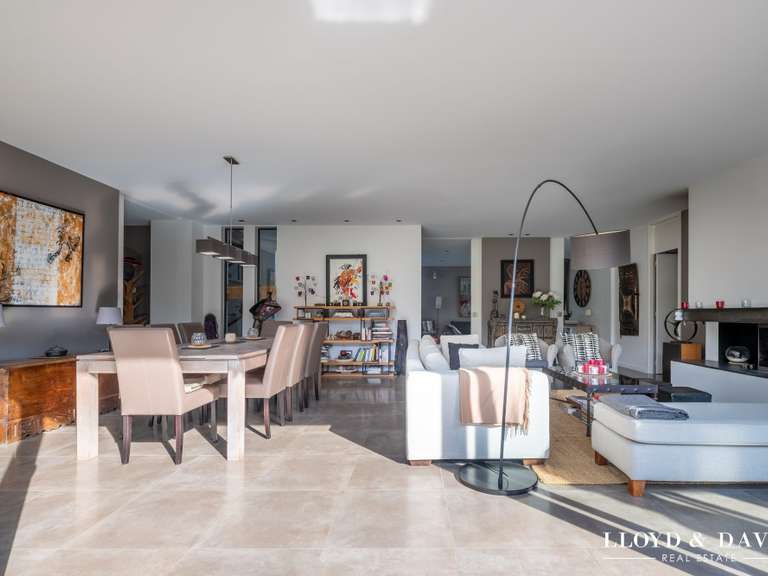 Maison La Celle-Saint-Cloud - 5 chambres - 335m²