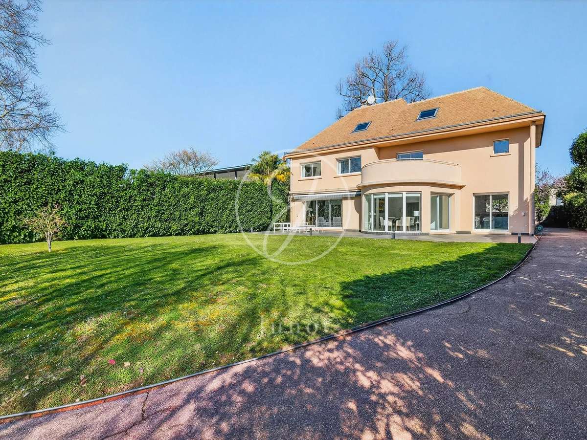 House La Celle-Saint-Cloud