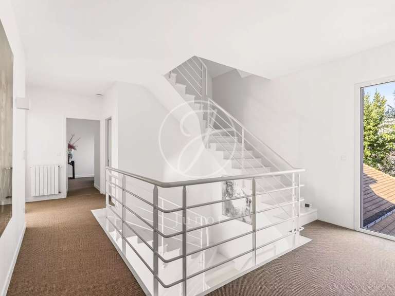 Maison La Celle-Saint-Cloud - 5 chambres - 465m²