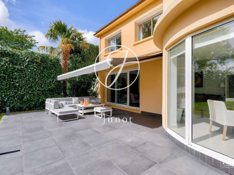 Maison La Celle-Saint-Cloud - 5 chambres - 465m²